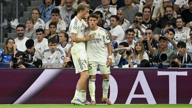Bayern München wollte Dean Huijsen verpflichten, doch der Abwehrspieler entschied sich für Real Madrid.