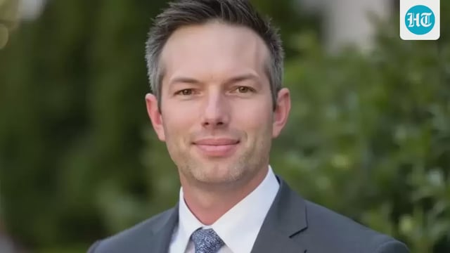 Duncan holds a strong conservative ideology and accused Democrats of eroding fundamental liberties. 