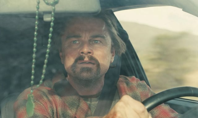 Avec son scénario inventif en diable, sa mise en scène virtuose qui ridiculise la concurrence et son humour décapant, « Une bataille après l’autre » est LE premier grand film américain sur la désolante ère trumpienne.