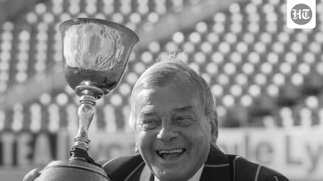 Dickie Bird dies at the age of 92. 