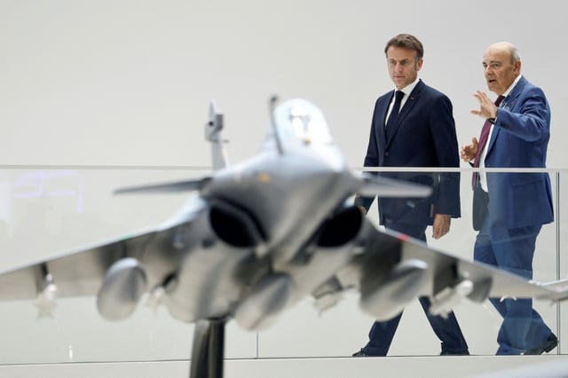 Der Streit um Zuständigkeiten bei der Entwicklung des deutsch-französischen Kampfjets FCAS hält weiter an. "Wenn sie es alleine machen wollen, sollen sie es doch tun", sagte Eric Trappier.