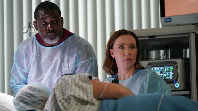 Molly Parker — 'Doc' Season 2 Episode 2 'Delusions of Grandeur'