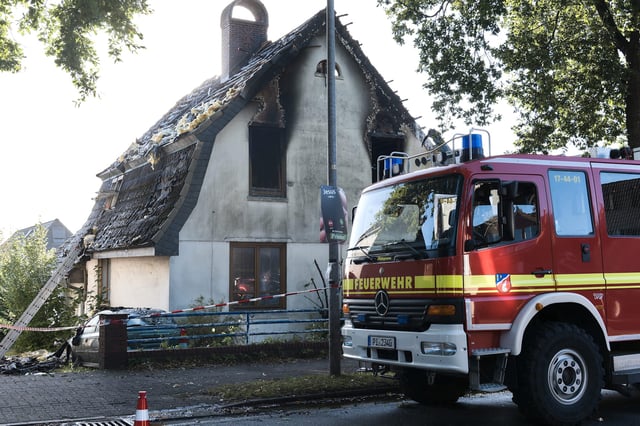Das ausgebrannte Mehrfamilienhaus in Pinneberg