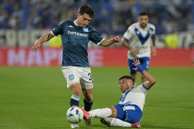 En el partido de ida de los cuartos de final, Racing se quedó con la victoria por 1 a 0 como visitante