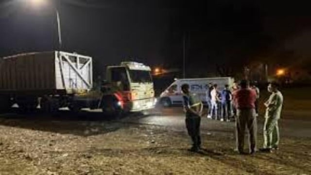 El joven se lanzó debajo de un camión en la ruta de Tucumán