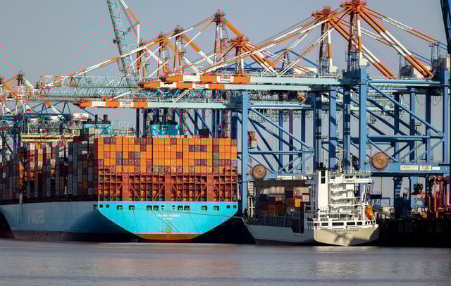 The container ships Maribo Maersk and Bianca Rambow sit moored at a terminal wharf in Bremerhaven, Germany, August 13, 2025. REUTERS/Leon Kuegeler/File Photo