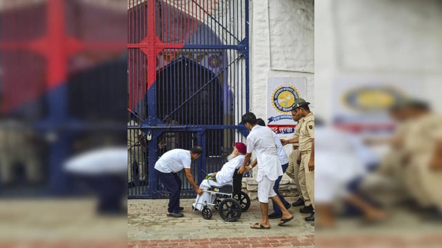 Jodhpur: Self-styled godman Asaram, serving life sentence in a rape case, arrive...