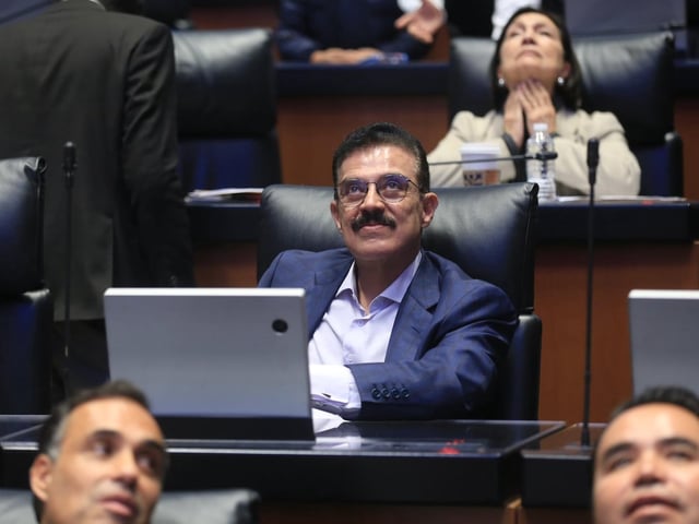 el nuevo presidente de la Comisión de Marina del Senado aseguró que se esclarecerá el tema del robo de combustibles y evitó llamarlo "huachicol fiscal"