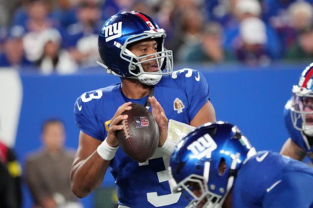 New York Giants quarterback Russell Wilson (3) looks to pass against the Kansas City Chiefs in the second quarter at MetLife Stadium in East Rutherford, New Jersey on Sept. 21, 2025.
