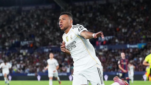 Mbappe bejubelt seinen Treffer 