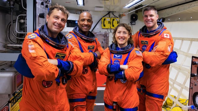 Los astronautas Reid Wiseman, Victor Glover, Christina Koch y Jeremy Hansen integrarán la misión Artemis II de la NASA.