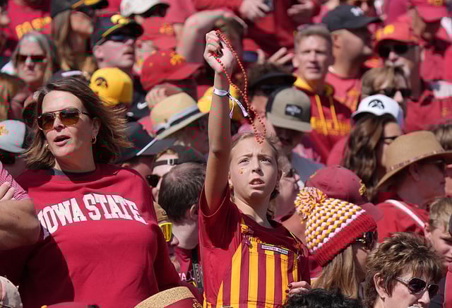 What channel is the Iowa State vs Arizona game on Saturday? Here's how to watch the Big 12 Week 5 game between the Cyclones and Wildcats on Sept. 27, 2025.