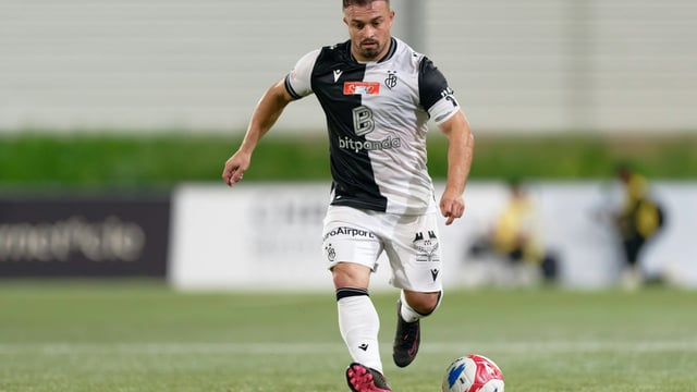 Xherdan Shaqiri für Basel am Ball