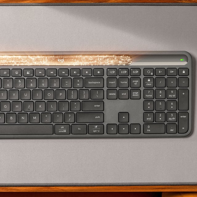 Logitech Signature Slim Solar+ K980
