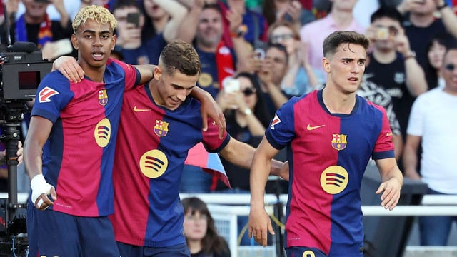 Schlechte Nachrichten für den FC Barcelona und Trainer Hansi Flick (60).