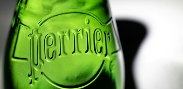 L'association de consommateurs UFC-Que Choisir demandera mercredi en fin de matinée, au tribunal judiciaire de Nanterre, le retrait temporaire des bouteilles Perrier, marque de Nestlé Waters, dont elle considère la commercialisation en tant qu'eau "minérale naturelle" comme trompeuse