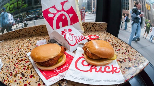 Chick-fil-A to open Daybright, a new beverage-focused concept restaurant.