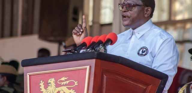 Le président sortant Lazarus du Malawi Chakwera s'exprime le 13 septembre 2025, lors du dernier rassemblement de campagne de son parti à Lilongwe