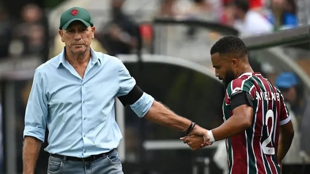 El técnico le soltó la mano al Fluminense al ser eliminado por Lanús.