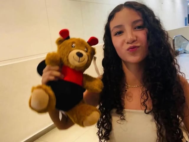 Conmoción en México: una niña de 14 años murió tras una cirugía estética que le “regaló” su padrastro