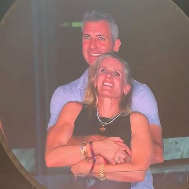 Ex-marido de chefe de RH flagrada em show do Coldplay também estava no evento - Zoeira - Diário do Nordeste