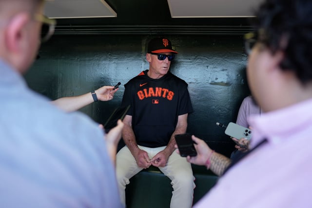 Manager Bob Melvin of the San Francisco Giants prepares for the game at Oracle Park in San Francisco on Aug. 30, 2025. 