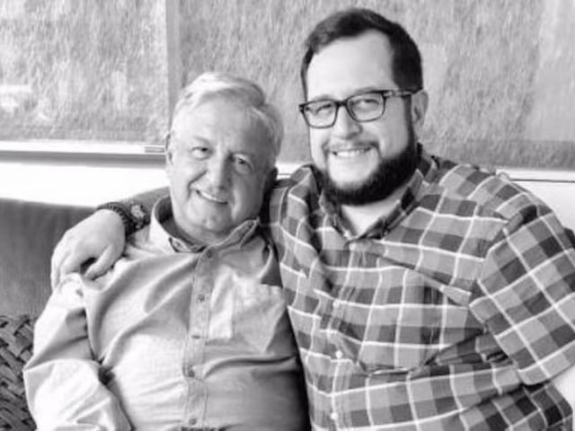 José Ramón López Beltrán hijo del expresidente Andrés Manuel López Obrador se defiende de las acusaciones que de las que se le culpa, demostrando que todo lo logrado lo ha hecho transparentemente