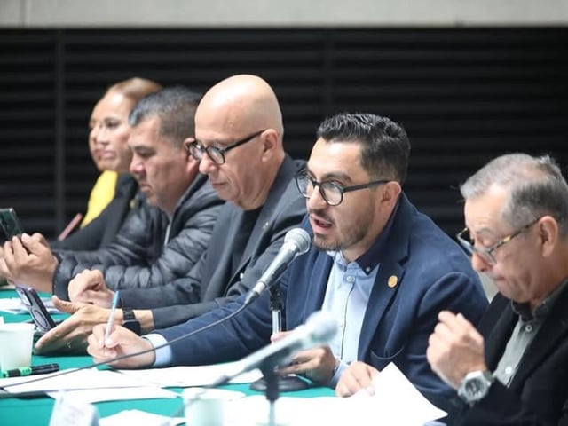 Emiliano Álvarez señaló que el objetivo es establecer una restricción total de venta a menores en establecimientos mercantiles y plataformas digitales, con sanciones que alcanzan hasta 226,280 pesos,