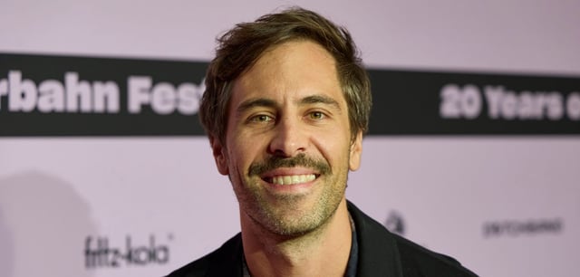 Sänger Max Giesinger bei der Eröffnungsfeier des Reeperbahn-Festivals