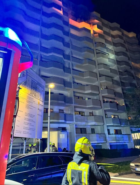 In einer Wohnung in einem Hochhaus in Marzahn hat es gebrannt.