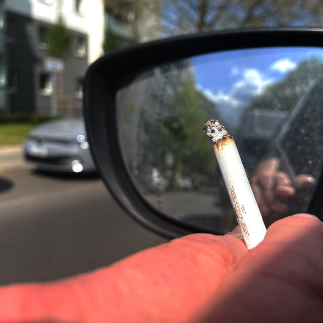 NRW und Niedersachsen starten im Bundesrat einen neuen Versuch für ein Rauchverbot im Auto.