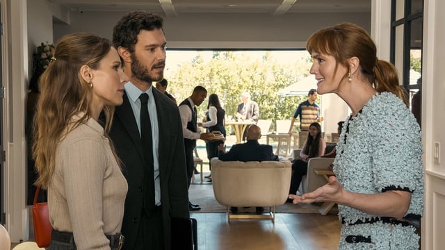 (L to R) Kristen Bell as Joanne, Adam Brody as Noah, Leighton Meester as Abby in episode 205 of Nobody Wants This.
