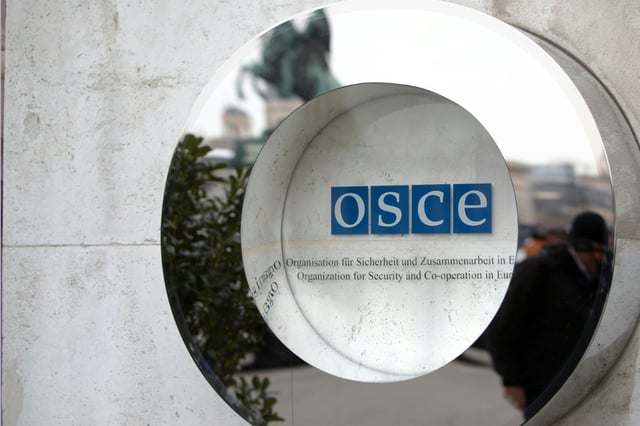 Russland ist laut Organisation für Sicherheit und Zusammenarbeit in Europa (OSZE) für "weit verbreitete und systematische" Verstöße gegen die Vorschriften zum Umgang mit Kriegsgefangenen verantwortlich - einschließlich willkürlicher Hinrichtungen.