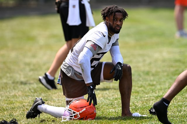 Cornerback Denzel Ward of the Cleveland Browns looks on during Cleveland Browns OTA offseason workouts at CrossCountry Mortgage Campus on June 04, 2025 in Berea, Ohio.