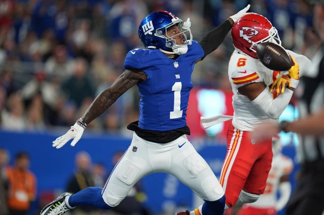Kansas City Chiefs safety Bryan Cook (6) breaks up a pass intended for New York Giants wide receiver Malik Nabers (1)during the second half of an NFL football game Sunday, Sept. 21, 2025, in East Rutherford, N.J. (AP Photo/Seth Wenig)