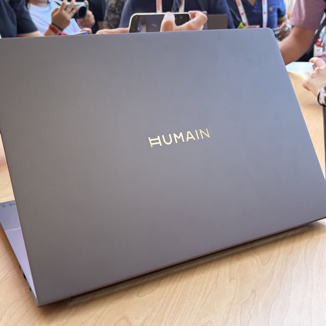 Humain Horizon Pro laptop on table
