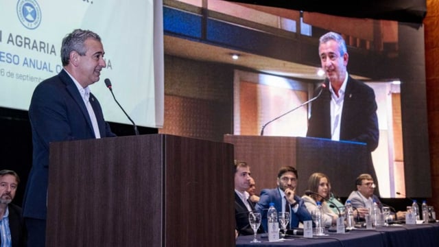 El intendente Pablo Javkin, presente en el congreso de Federación Agraria.