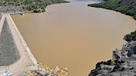 Después de más de 20 años la Concesionaria Trasvase Olmos (CTO) dejará el emblemático proyecto lambayecano y dará pase al Proyecto Especial Olmos Tinajones (PEOT), órgano técnico del Gobierno regional de Lambayeque, quien a partir del viernes 26 de septiembre asumirá la operación y mantenimiento de la Presa Limón y el Túnel Trasandino