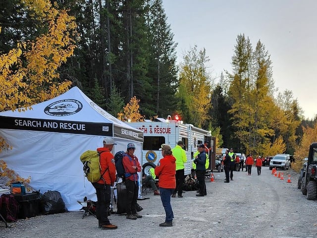  Search and rescue personnel organize in the Crowsnest Pass. The search for missing five year-old Darius Macdougall has been ongoing since Sunday. The search has involved RCMP officers, dogs and drones, search and rescue teams from Alberta and British Columbia as well as helicopters.