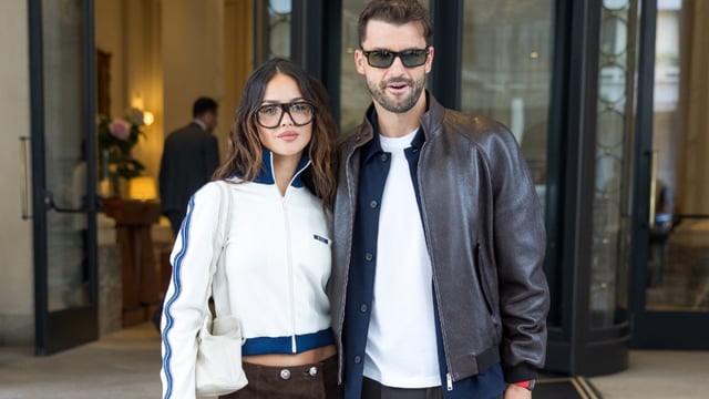¡Tomados de la mano! Eiza González y Grigor Dimitrov conquistan Milán como la fashion couple del momento.png