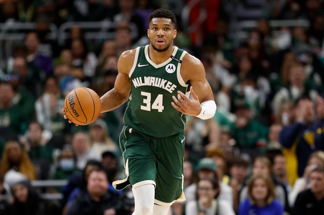 MILWAUKEE, WISCONSIN - APRIL 25: Giannis Antetokounmpo #34 of the Milwaukee Bucks dribbles up court against the Indiana Pacers during game three of the first round of the 2025 NBA playoffs at Fiserv Forum on April 25, 2025 in Milwaukee, Wisconsin. NOTE TO USER: User expressly acknowledges and agrees that, by downloading and or using this photograph, User is consenting to the terms and conditions of the Getty Images License Agreement. (Photo by John Fisher/Getty Images)