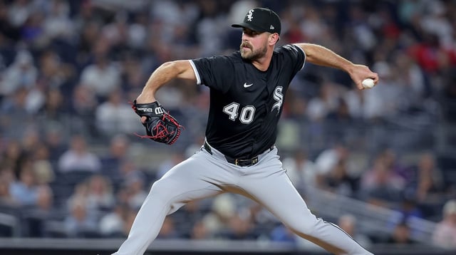 Sep 25, 2025; Bronx, New York, USA; Chicago White Sox relief pitcher Tyler Gilbert (40) pitches against the New York Yankees during the fifth inning at Yankee Stadium. Mandatory Credit: Brad Penner-Imagn Images.