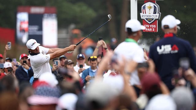 Bryson DeChambeau von Team USA während des Trainings auf Loch 17