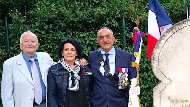 Le maire honoraire de Cadenet, Fat Lakéhal et Mohamed Sanhadji lors de la cérémonie d'hommage.