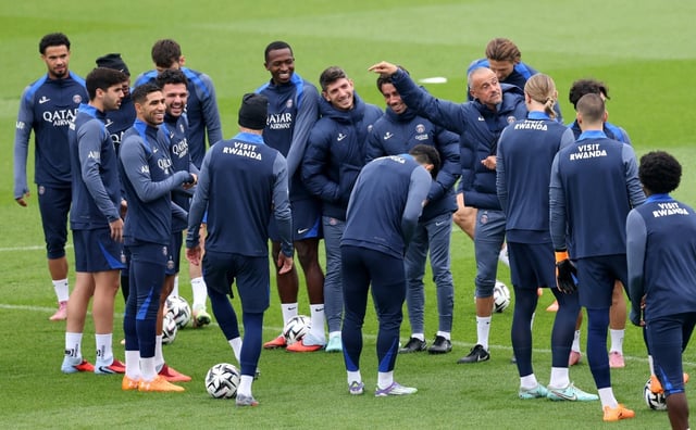 Le PSG à l'entraînement mais sans son capitaine Marquinhos, le 26 septembre 2025 à Poissy