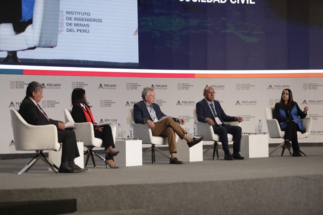 Se plantearon medidas para simplificar trámites, fortalecer instituciones y garantizar transparencia en las próximas elecciones. | Foto: Hugo Pérez