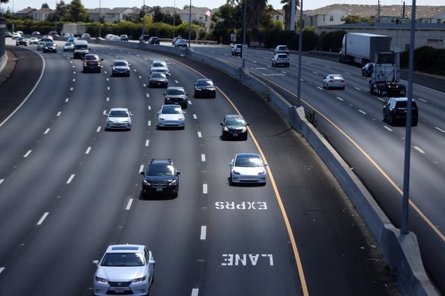 Traffic moves along northbound on the Interstate 880 highway on Monday, Sept. 8, 2025, in Fremont, Calif.  (Aric Crabb/Bay Area News Group)
