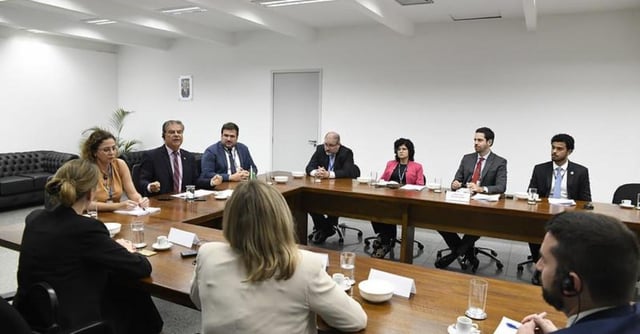 Após "química" entre Lula e Trump, diplomatas dos EUA vão ao Senado