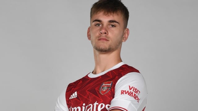 Billy Vigar se unió al Arsenal a los 14 años, tras ser descubierto en el club de su ciudad natal, el Hove Rivervale FC.
