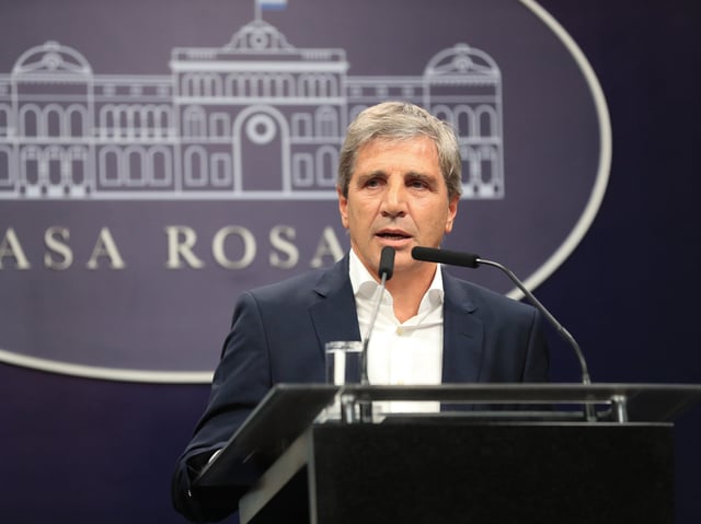 La solicitud a Caputo es para que indique la dirección web de acceso a la información sobre los registros de los exportadores